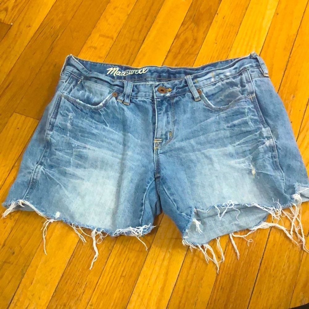 Madewell distressed denim shorts 27